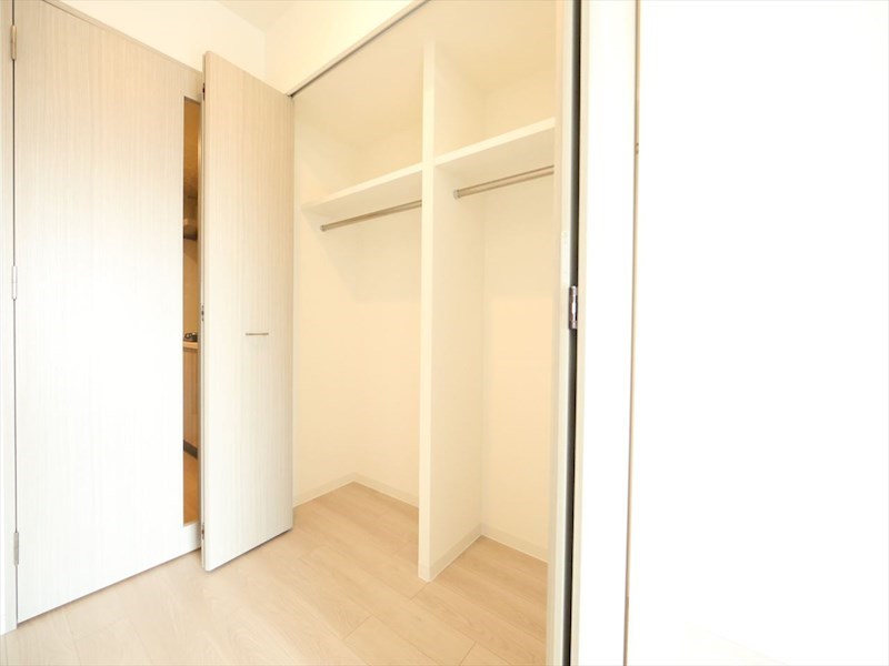 Ｓ－ＲＥＳＩＤＥＮＣＥ金山ＷＥＳＴ クローゼット（収納充実してます）