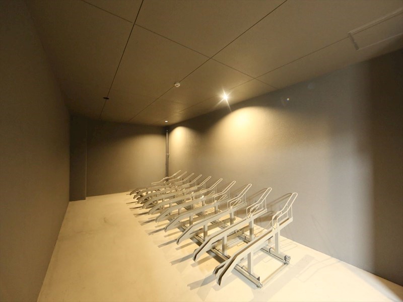 アバンテ浄心 屋内駐輪場