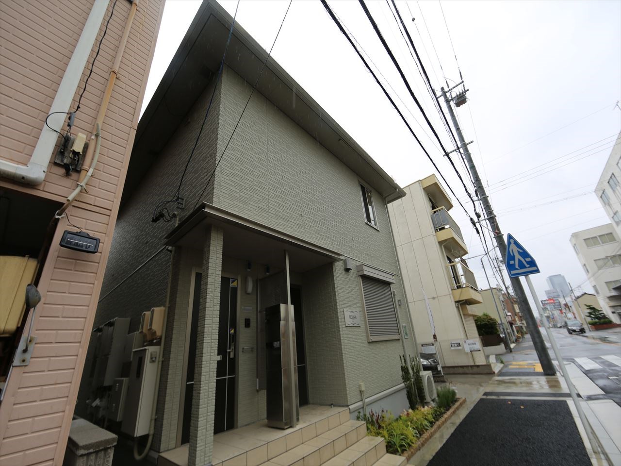 外観　1フロア1部屋　インターネット無料