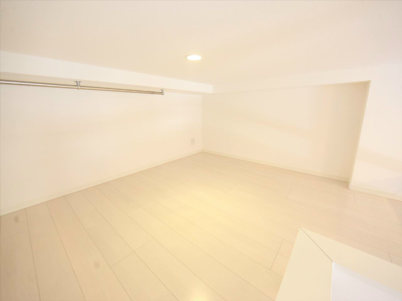 アイビス浅間町 上階ロフト5.8帖（収納としてもお部屋としても使えます）