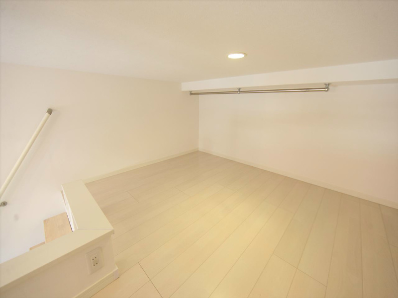 アイビス浅間町 上階ロフト5.8帖（収納としてもお部屋としても使えます）
