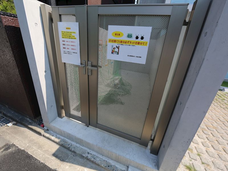 ルミナスパレス名駅 敷地内ゴミ捨て置き場