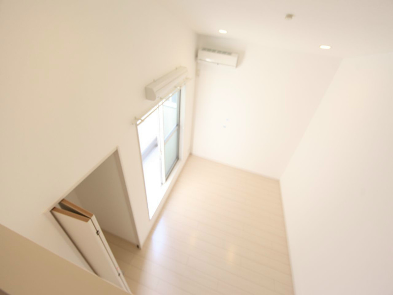 カユーハ大宮 洋室9.8帖　ロフト6.7帖（収納でもお部屋でも使えます）