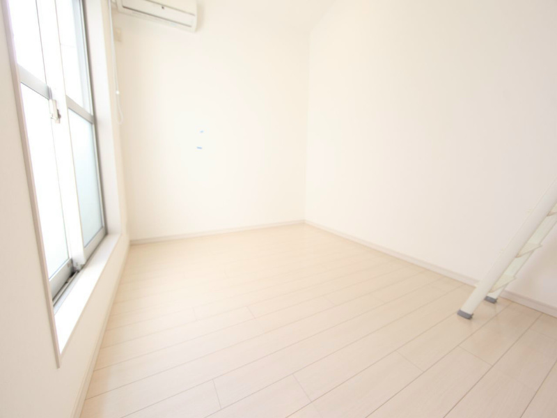 カユーハ大宮 洋室9.8帖　ロフト6.7帖（収納でもお部屋でも使えます）
