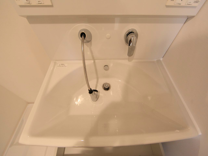 カユーハ大宮 脱衣所　独立洗面台（シャンプードレッサー）洗濯機ご用意できます