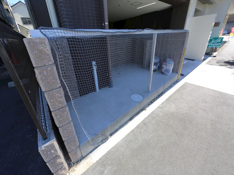 グレイスコート八田駅前 敷地内ゴミ捨て置き場