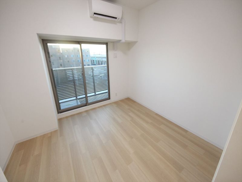 プログレッソ八田 洋室8.7帖　広々としたお部屋です