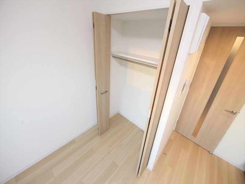 プログレッソ八田 クローゼット（収納充実してます）