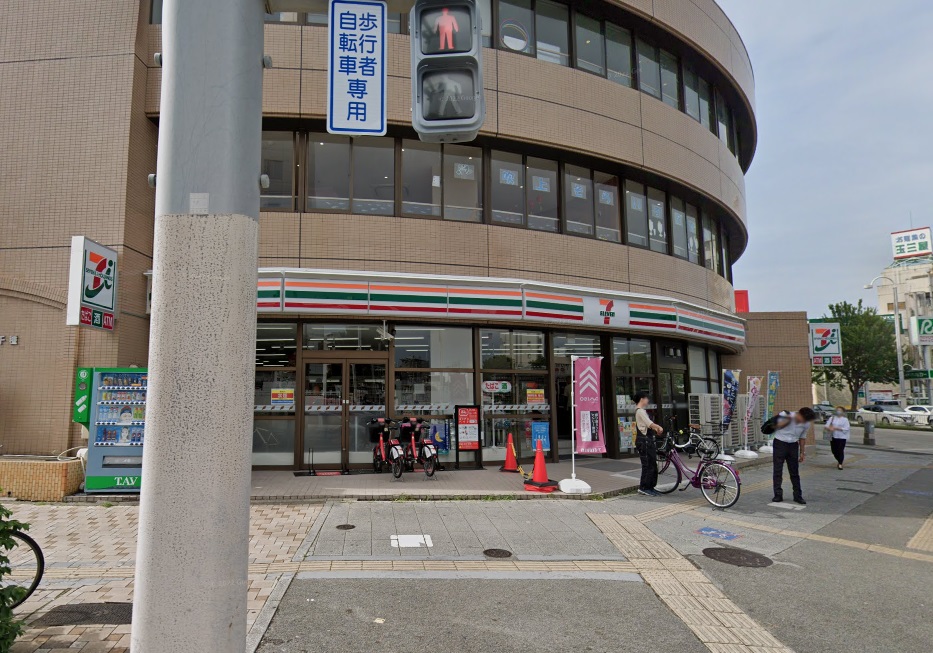 ＧＲＡＮＤＵＫＥ吹上 セブンイレブン 名古屋吹上駅前店