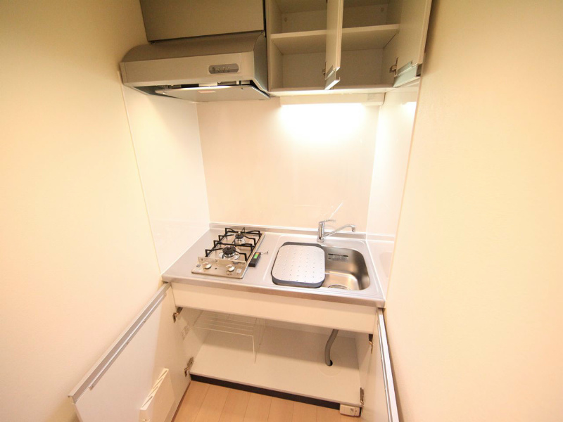 ネオメゾナ津賀田 システムキッチン（ガス2口）冷蔵庫・レンジ等ご用意できます