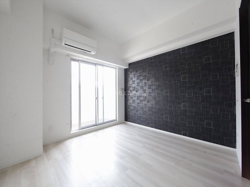 RESIDENCIA御器所 洋室7.0帖　エアコン完備　バルコニーに面しています