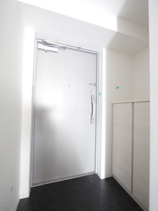RESIDENCIA御器所 玄関　シューズボックス付