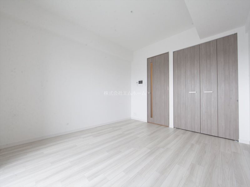 S-RESIDENCE東別院 洋室8.8帖　エアコン完備　バルコニーに面しています