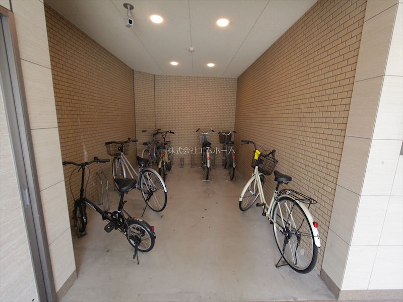 コスモナーレ一社 自転車置場