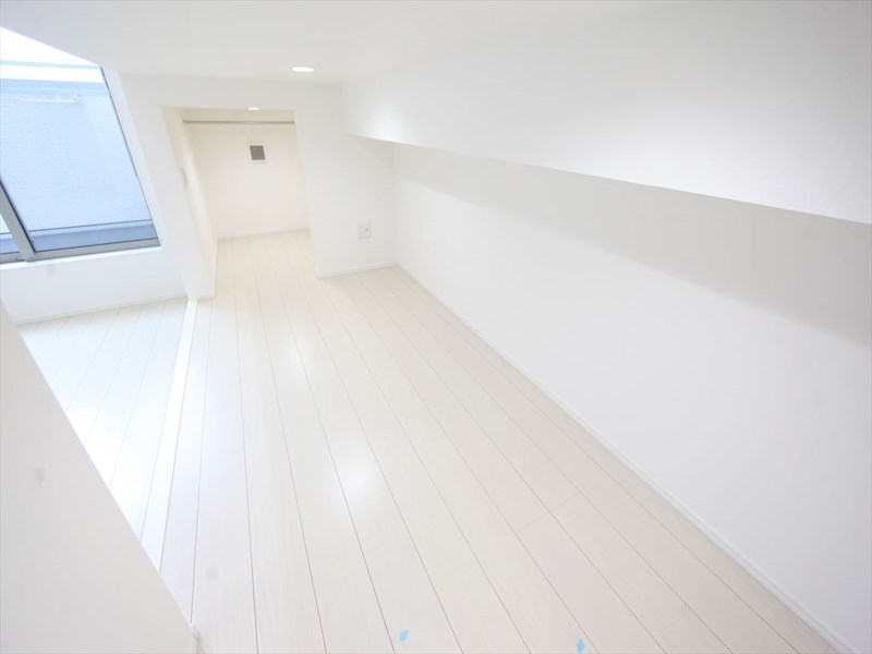 アペラシオン味美 アンダーロフト5帖（収納としても寝室としても使えます）