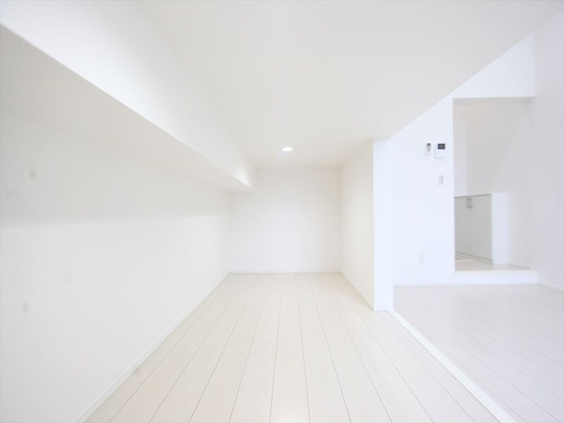 アペラシオン味美 アンダーロフト5帖（収納としても寝室としても使えます）