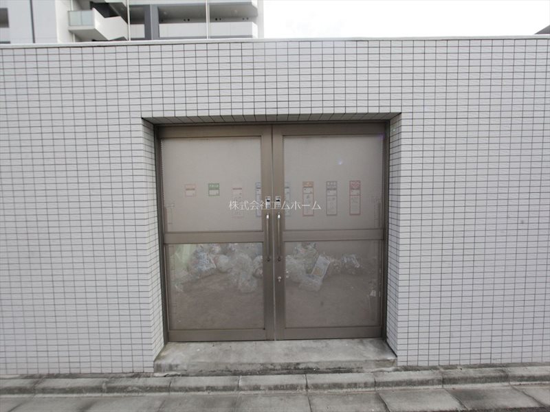 ドゥナーレ辻町 敷地内ゴミ置き場