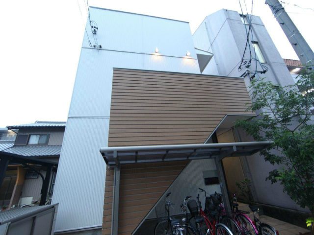 ＷＩＮ荒子　愛知県名古屋市中川区荒子１丁目142-1