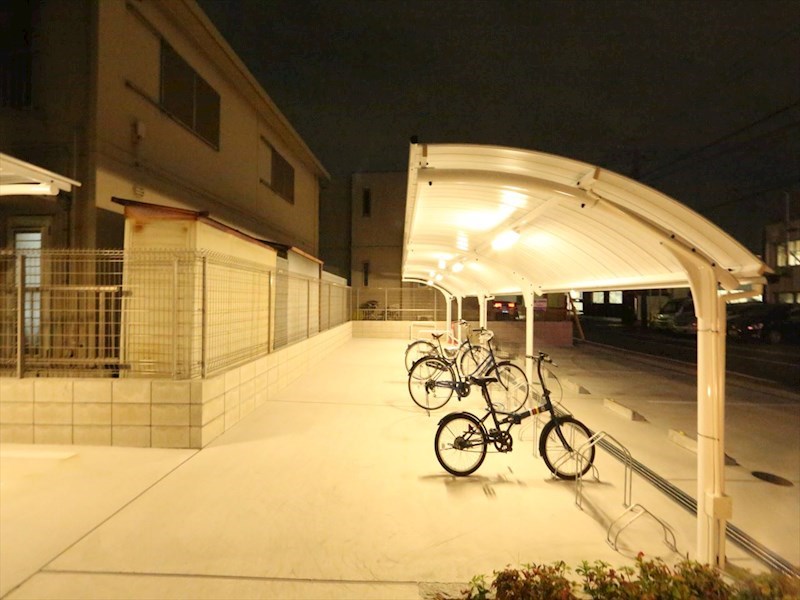 ドゥナーレ内浜町 屋根付き駐輪場