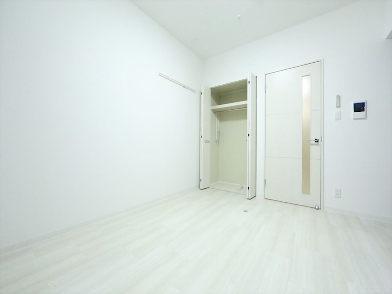 ドゥナーレ内浜町 洋室7帖　クローゼット付（収納充実してます）