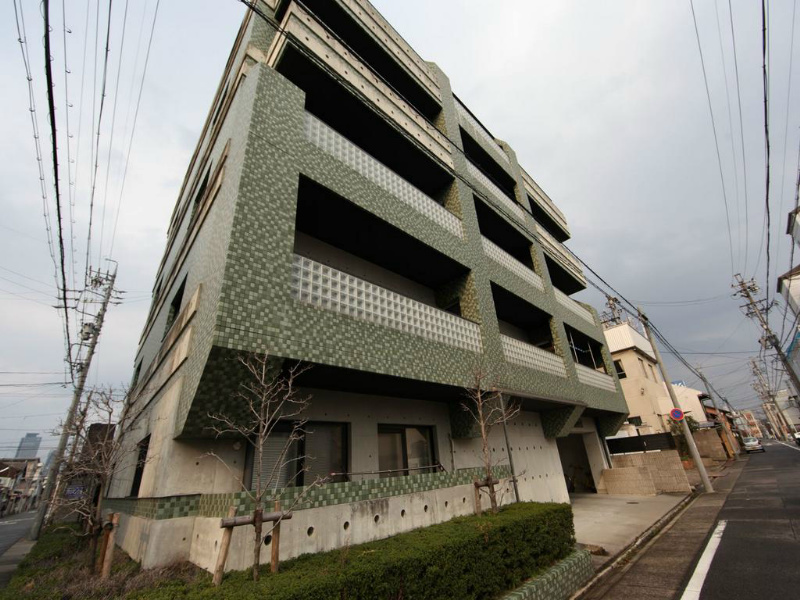外観　オーロック付　敷地内平面駐車場