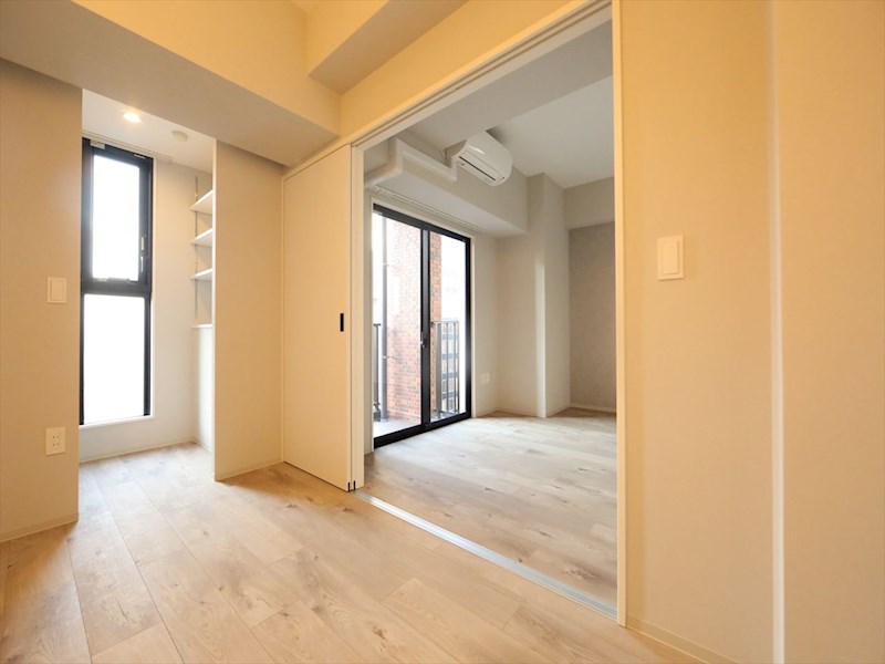 The 9th Residence Sakae Side ＬＤＫ10.4帖　洋室3.8帖　エアコン完備　バルコニー