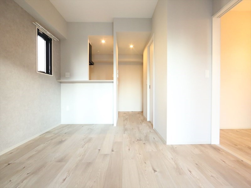 The 9th Residence Sakae Side ＬＤＫ10.4帖　カウンターキッチン　エアコン完備