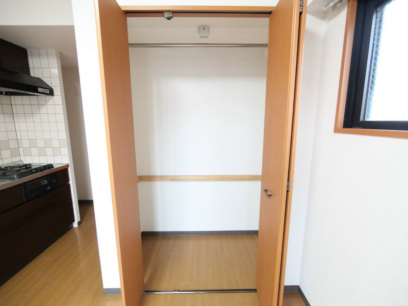 オンディーヌ花の木 クローゼット　収納充実してます