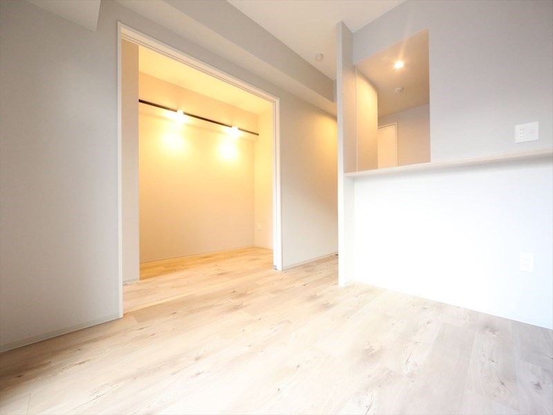 The 9th Residence Sakae Side ＬＤＫ8帖　洋室3.8帖　つなげても仕切っても使えます