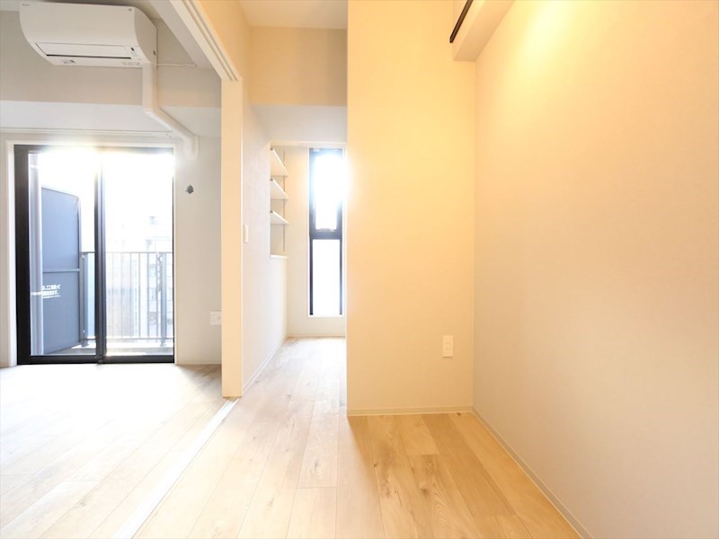 The 9th Residence Sakae Side ＬＤＫ8帖　洋室3.8帖　エアコン完備　バルコニー
