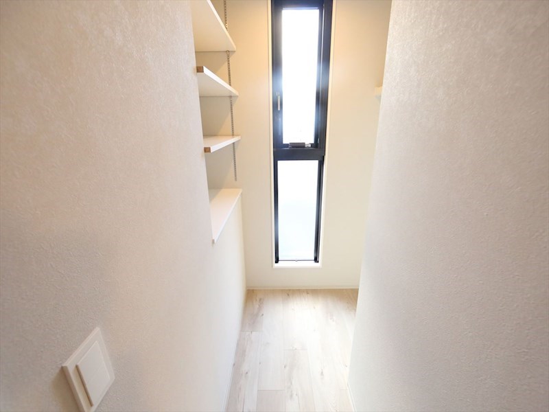 The 9th Residence Sakae Side ウォークインクローゼット（収納充実してます）