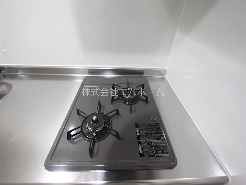 L'endroit apaisant あじよし（ランドロワアペザンあじよし） システムキッチン（ガス2口）冷蔵庫レンジ等ご用意できます