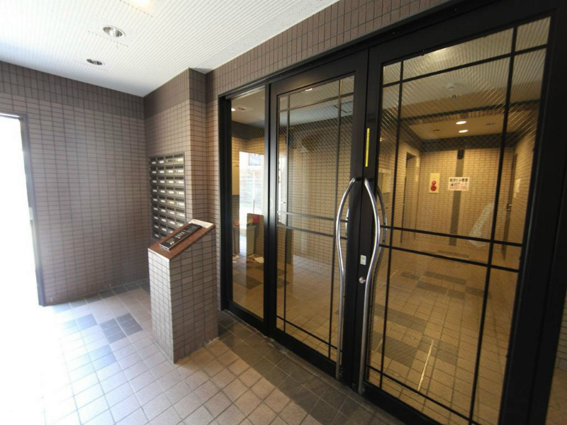 グランシャリオ名駅南 エントランス　オートロック完備