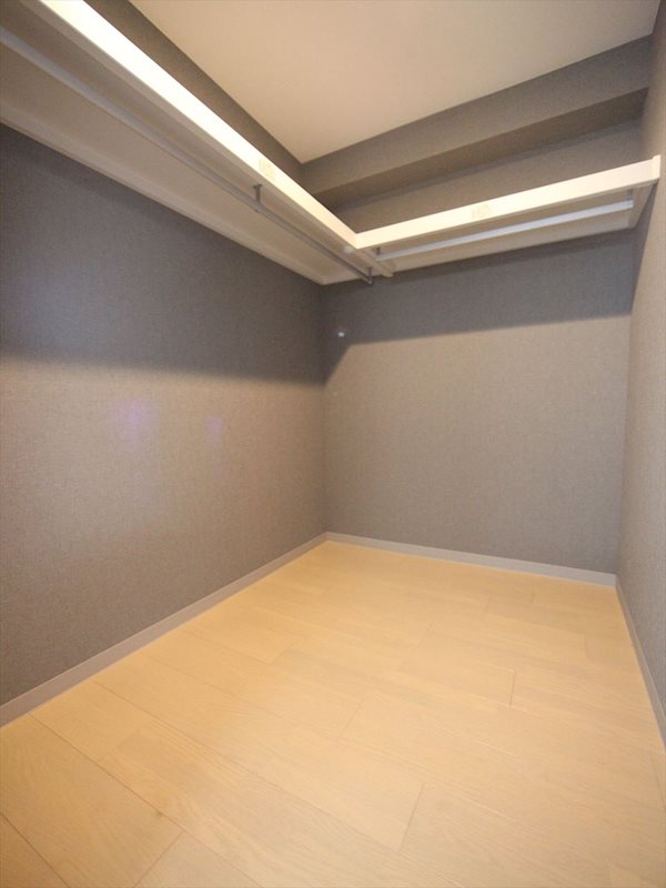 BMG RESIDENCE ウォークインクローゼット（収納充実してます）