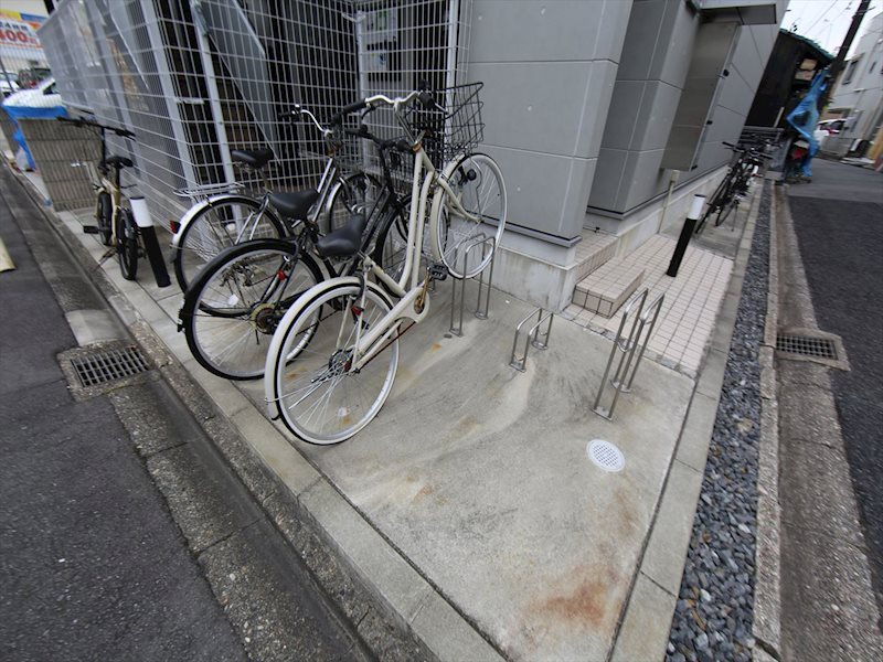 リブリ・Meiwa 敷地内自転車置場
