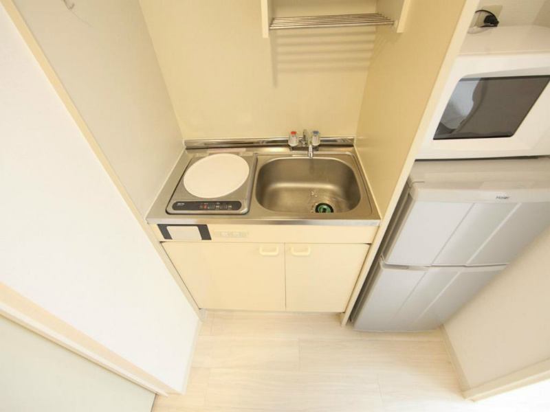リエス尾頭橋 キッチン（ＩＨ1口付）冷蔵庫置き場有