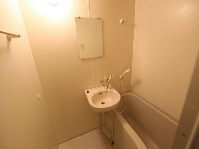 リエス尾頭橋 お風呂　お風呂トイレ別　洗面台