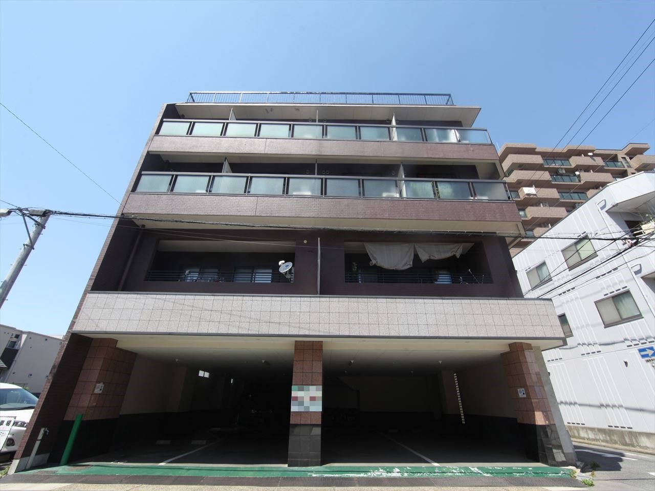 オークワン 外観　オートロック　敷地内ゴミ捨て場