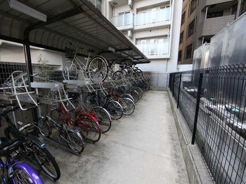 ＨＦ名駅北レジデンス　ＷＥＳＴ 屋根付き駐輪場あり