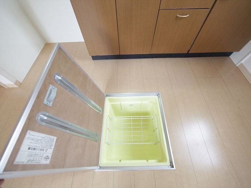 メゾン南山 床下収納有り