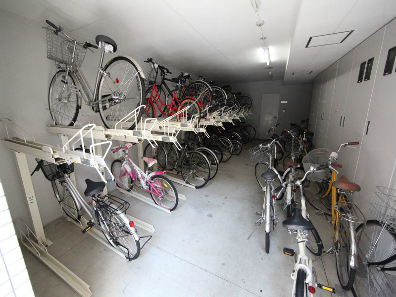 KDXレジデンス東桜II 屋根付き駐輪場あり