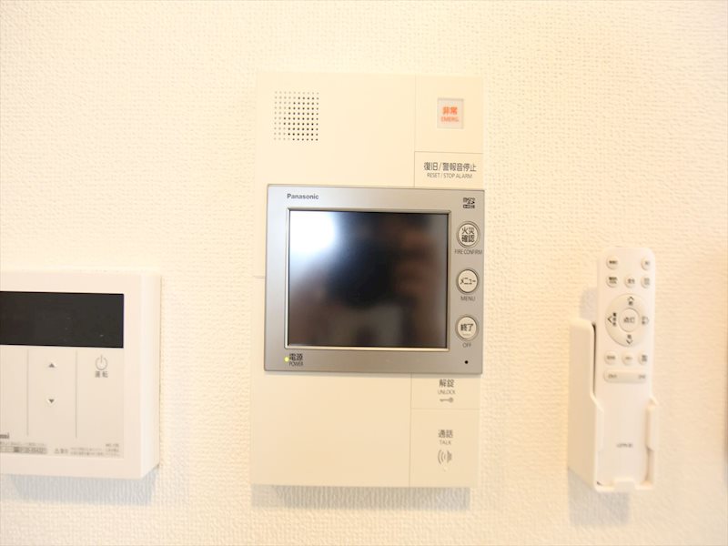 エステムコート名古屋ルノン TVモニター付きインターホン