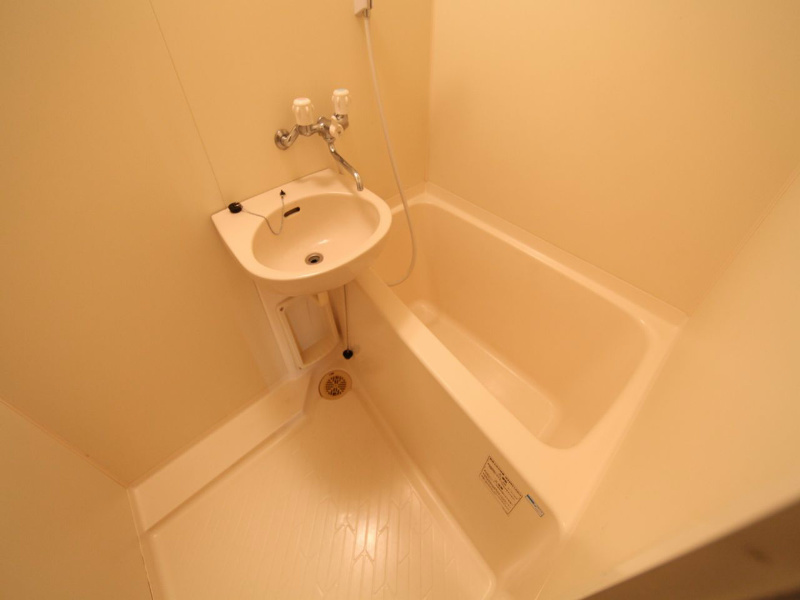 リエス白鳥 バスルーム（お風呂トイレ別）
