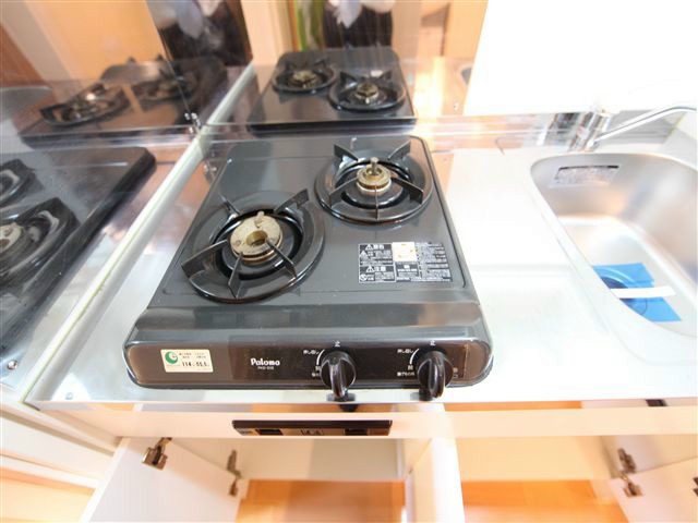 インプルーブ鶴舞 システムキッチン（ガス2口コンロ付）