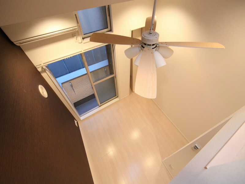 ルークス名古屋 洋室6帖　上階ロフト2.9帖（収納でもお部屋でも使えます）