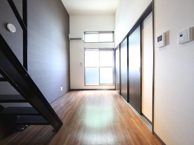 Ampio日比野弐番館 ロフトに階段で上がれます(階段式ロフト)愛知県名古屋市熱田区野立町3丁目13