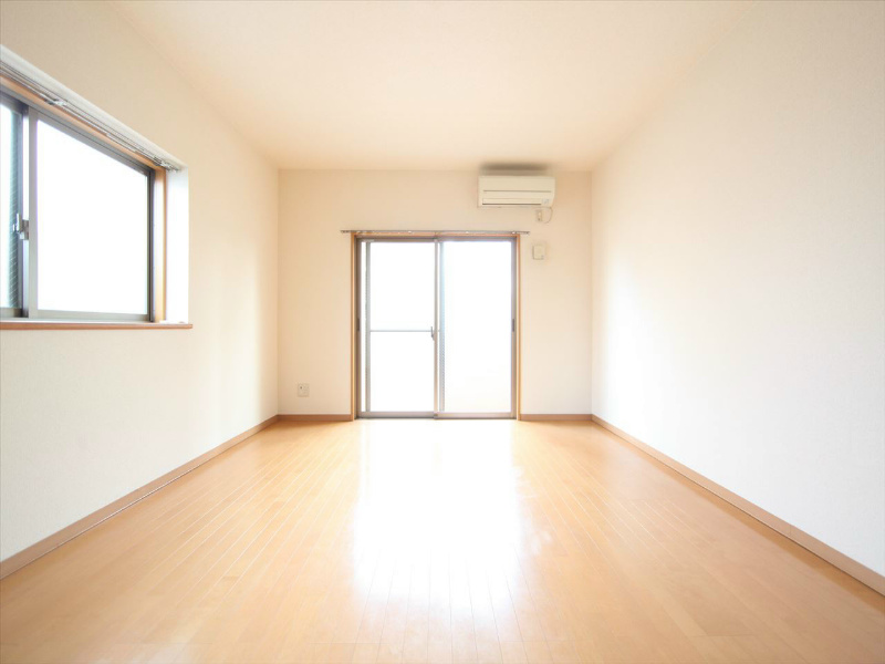 カーサ福寿 洋室10帖　南向き　二面採光　角部屋