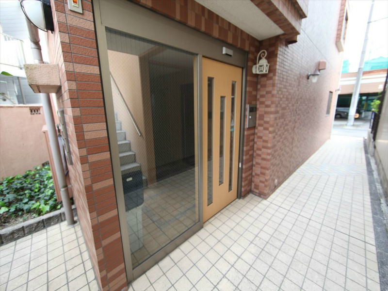 カーサ福寿 建物　アプローチ