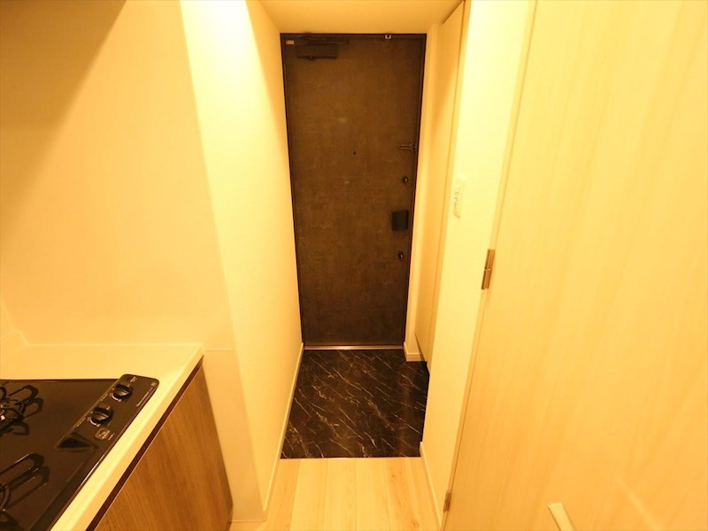 Ｓ－ＲＥＳＩＤＥＮＣＥ金山三丁目 玄関　シューズボックス付（収納充実してます）