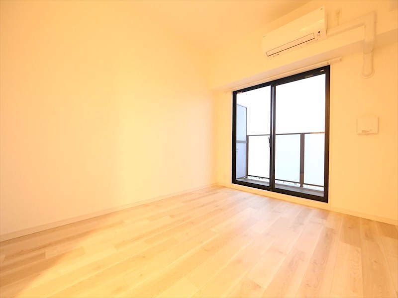 Ｓ－ＲＥＳＩＤＥＮＣＥ金山三丁目 洋室7帖　エアコン完備　クローゼット付　バルコニー
